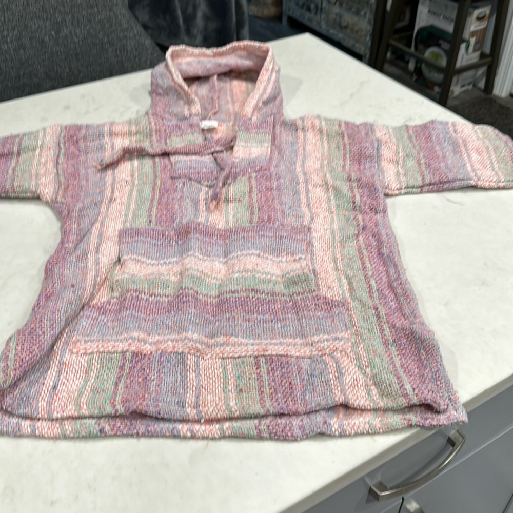 Hooded shirt